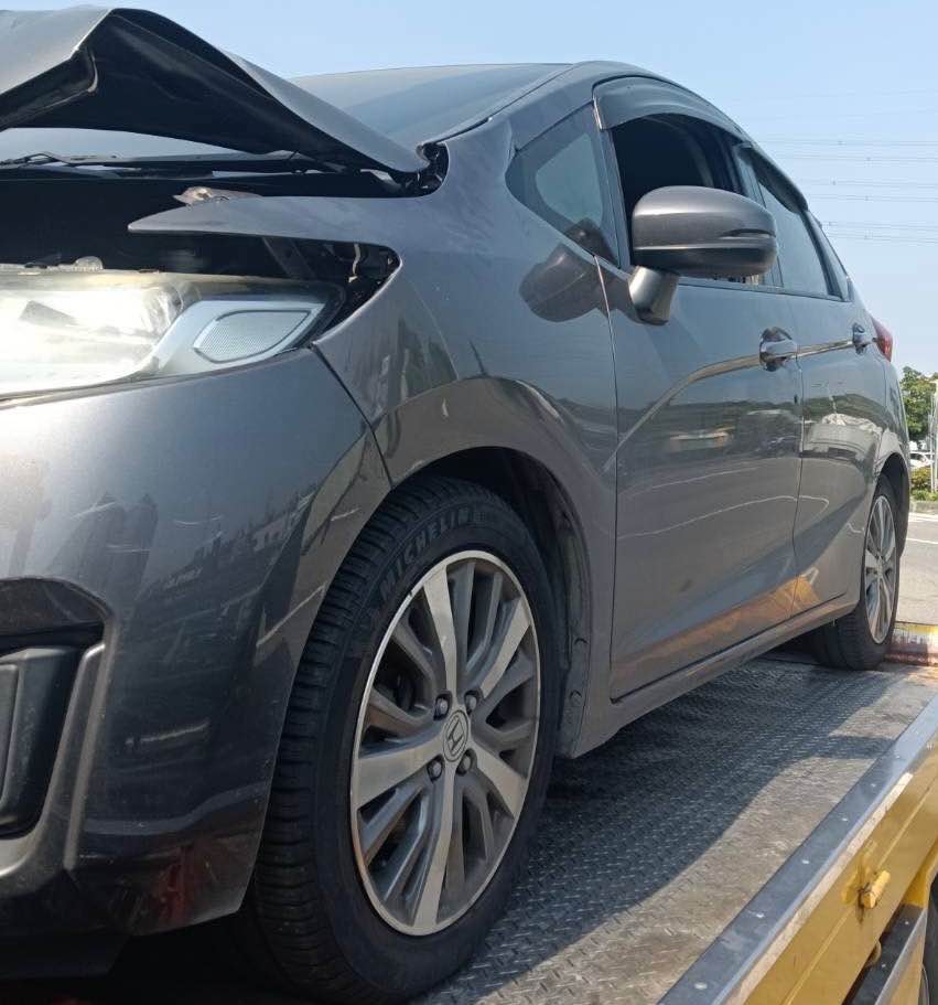 Honda Fit 1.5 i-VTEC 整車拆賣 二手零件照片 - Orange Garage
