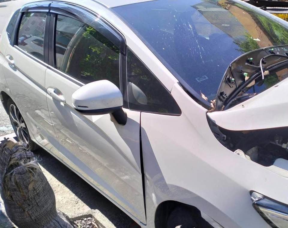 Honda Fit 1.5 S 整車拆賣 二手零件照片 - Orange Garage