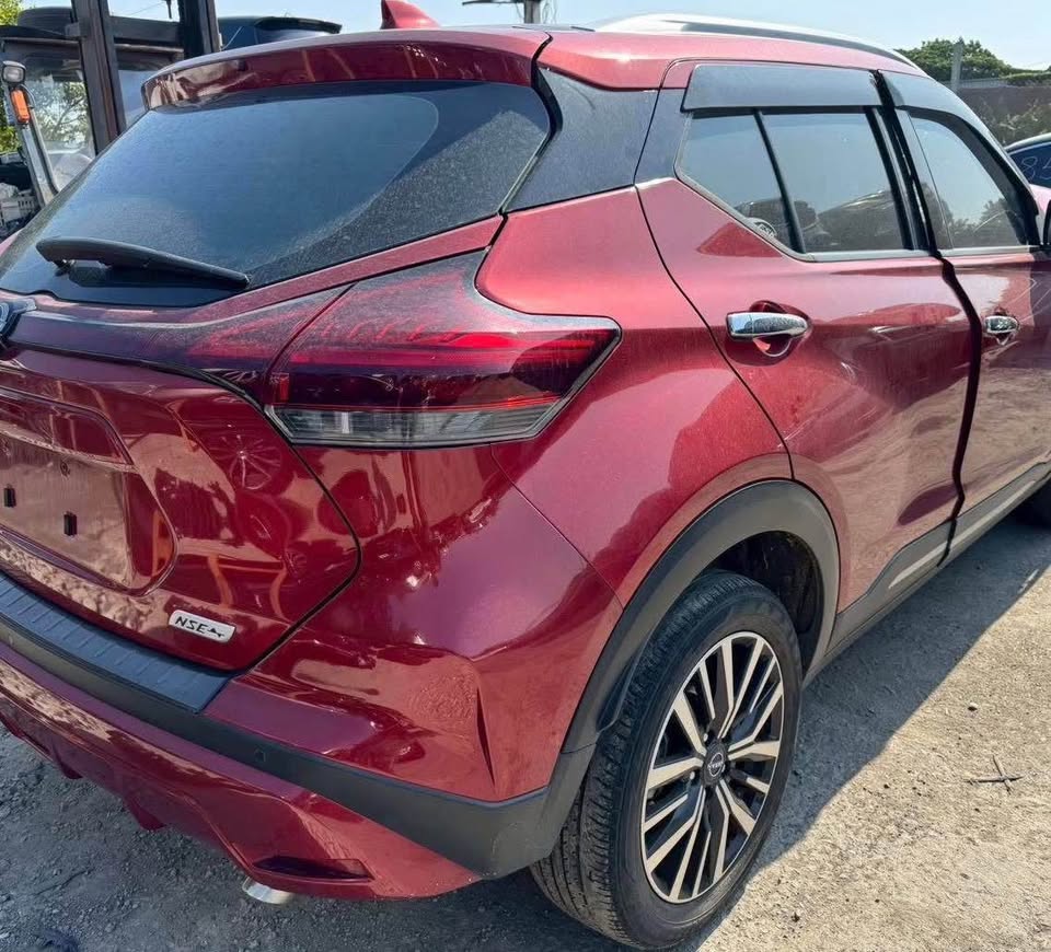 Nissan Kicks 整車拆賣 二手零件照片 - Orange Garage