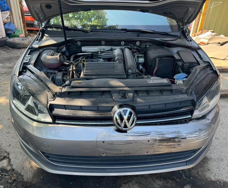 Volkswagen Golf 1.2 TSI 整車拆賣 二手零件照片 - Orange Garage
