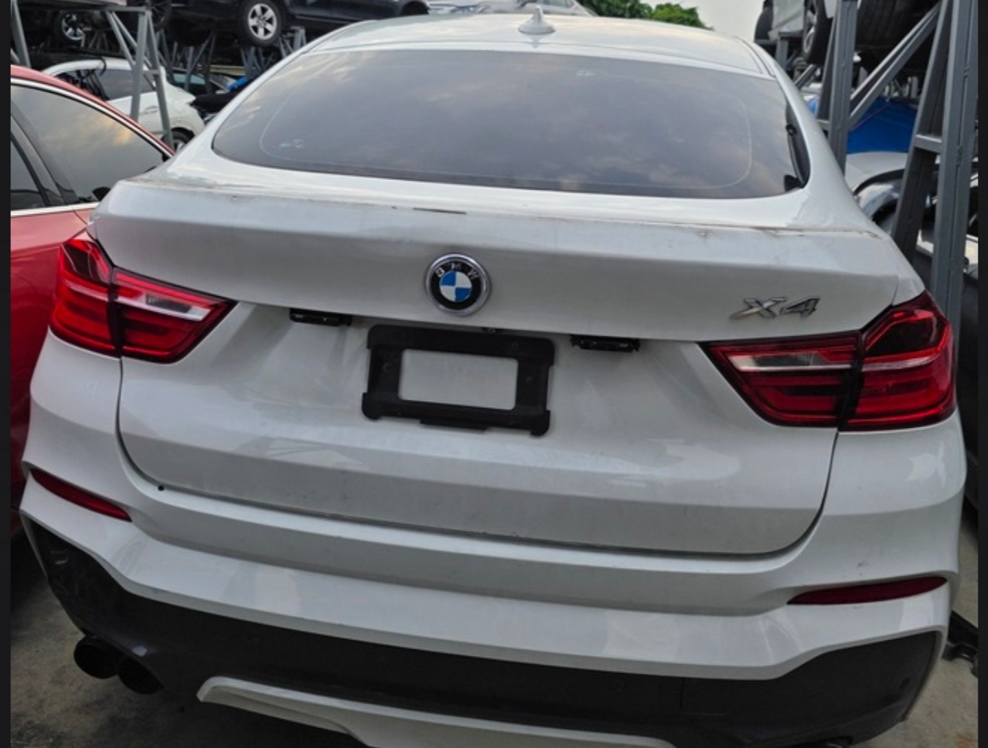 BMW X4 20i 整車拆賣 二手零件照片 - Orange Garage