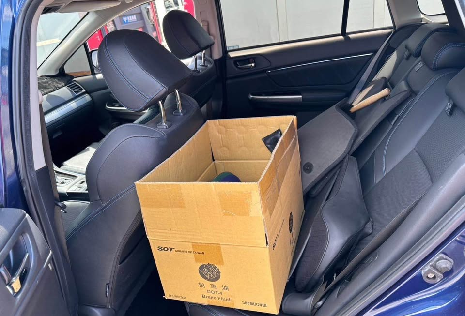 Subaru Levorg 1.6 DIT 整車拆賣 二手零件照片 - Orange Garage
