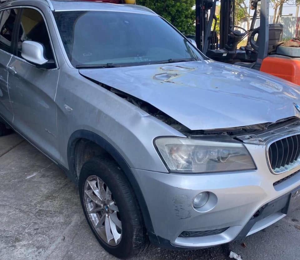 BMW X3 20d 整車拆賣 二手零件照片 - Orange Garage