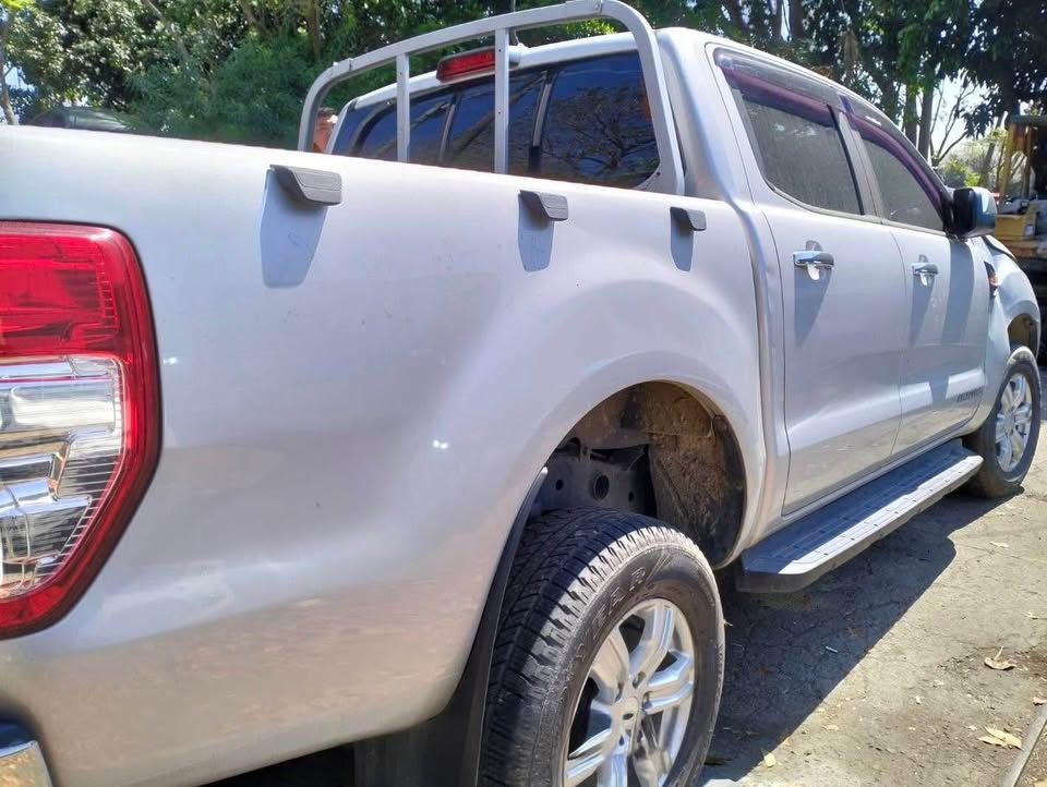 Ford Ranger 2.0 整車拆賣 二手零件照片 - Orange Garage