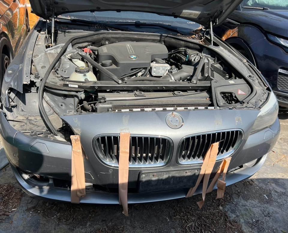 BMW 5 Series 520i 整車拆賣 二手零件照片 - Orange Garage