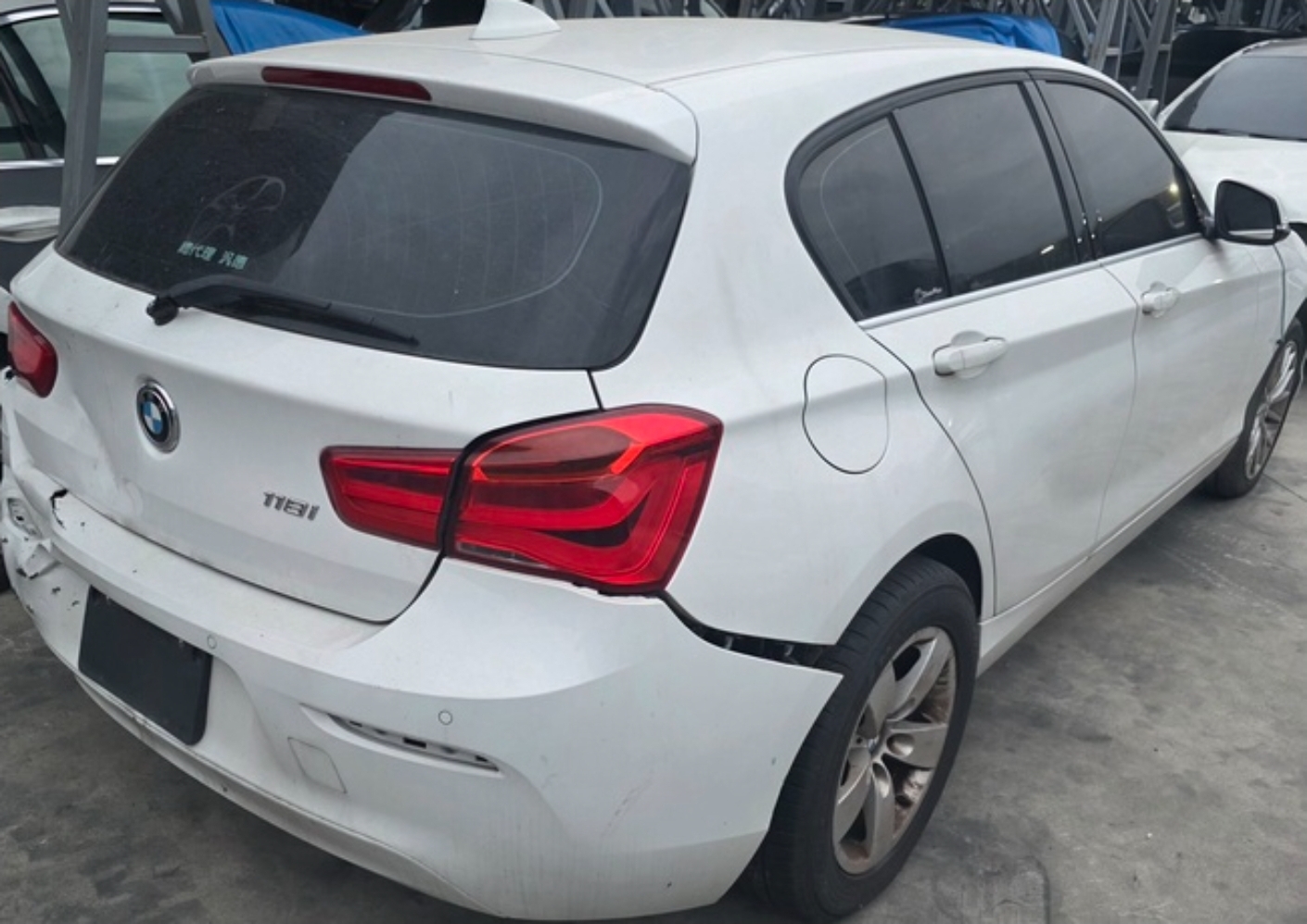 BMW 1 Series 118i 整車拆賣 二手零件照片 - Orange Garage