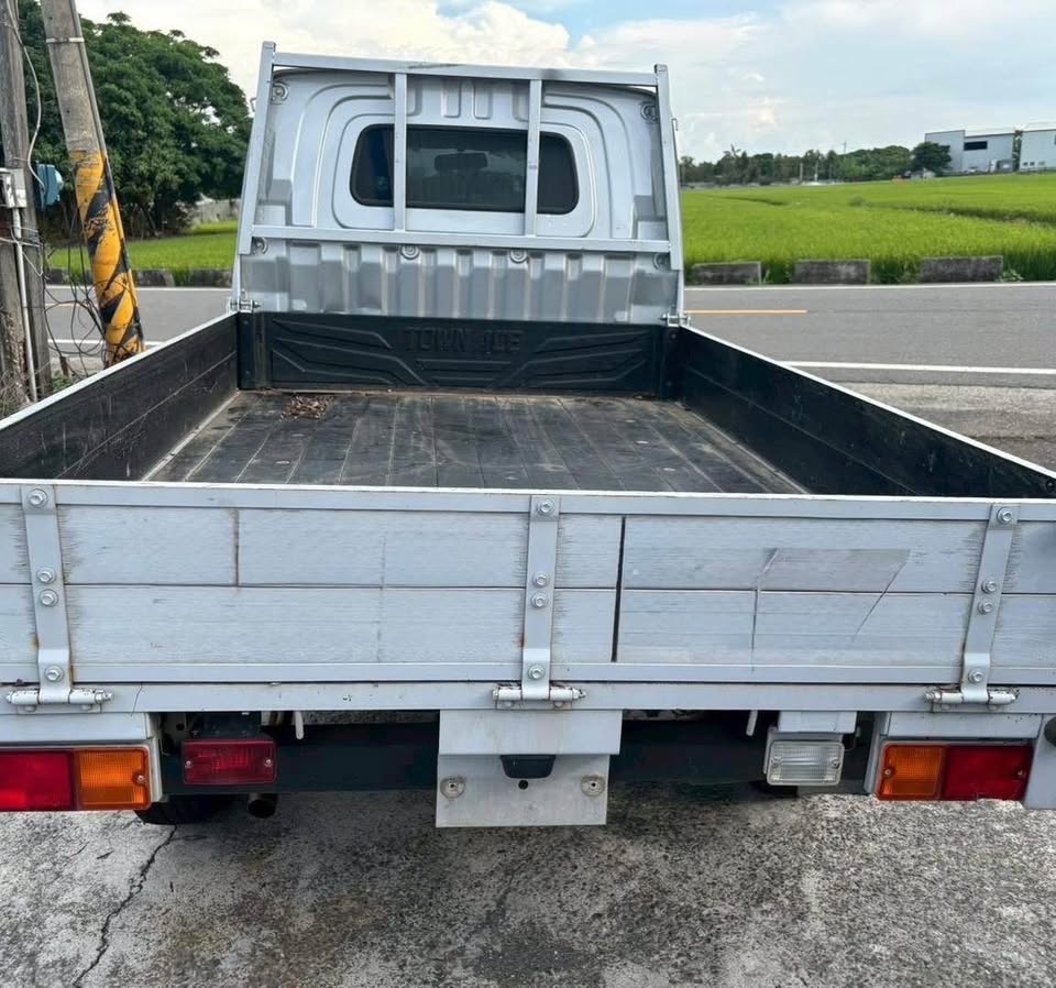 Toyota Town Ace 1.5 貨卡 整車拆賣 二手零件照片 - Orange Garage