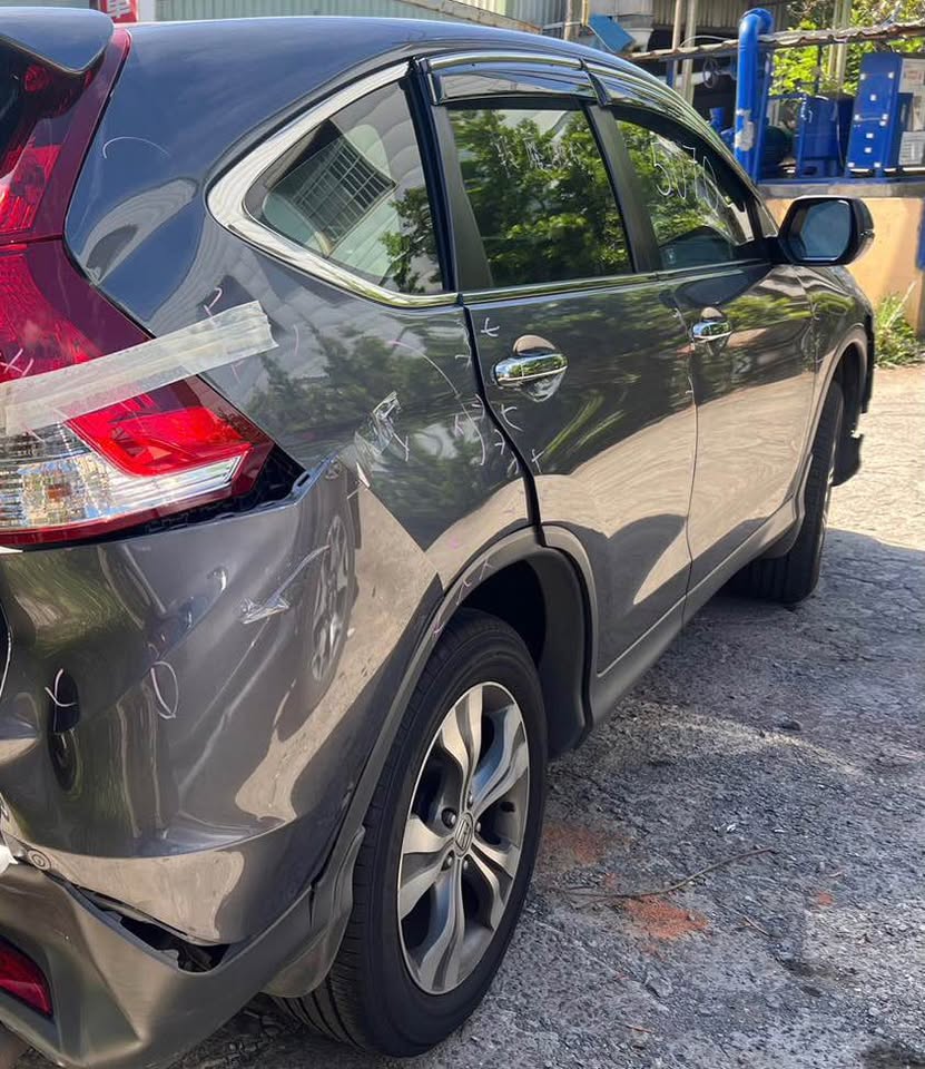 Honda CR-V 2.4 整車拆賣 二手零件照片 - Orange Garage