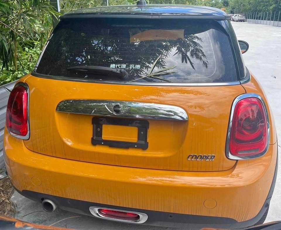 Mini Hatch 1.5 整車拆賣 二手零件照片 - Orange Garage