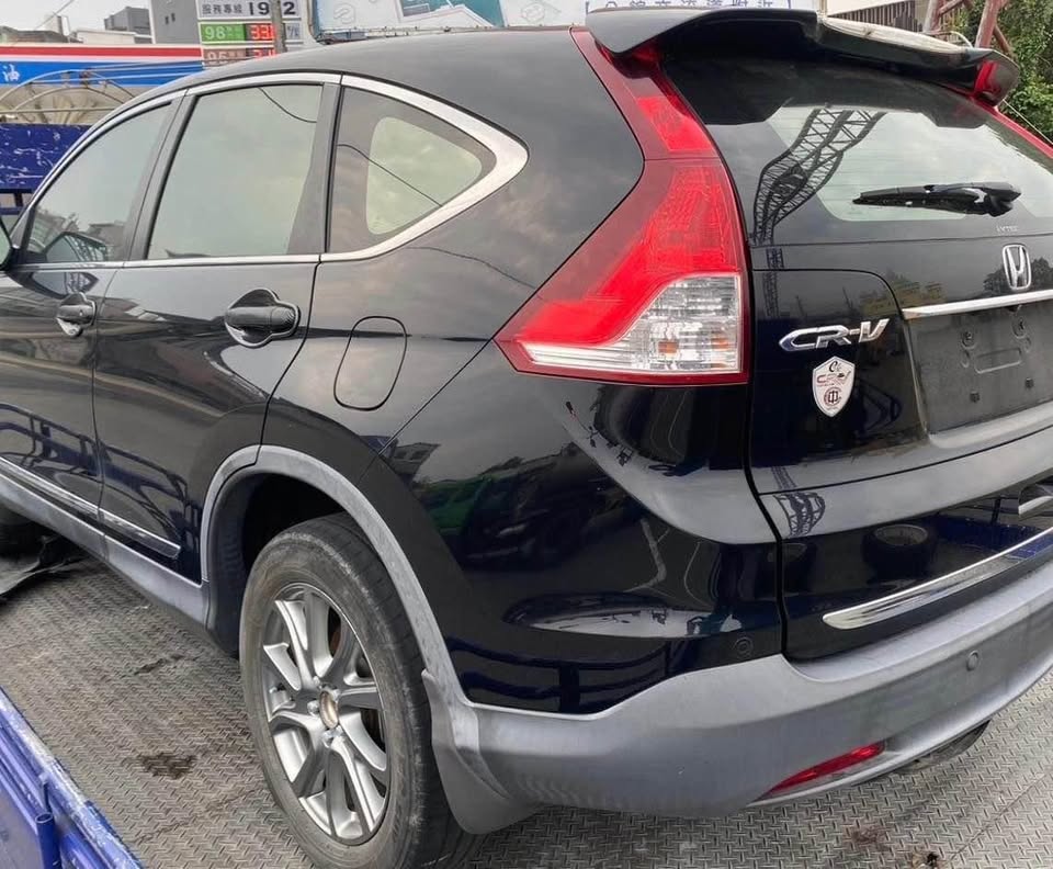 Honda CR-V 2.4 整車拆賣 二手零件照片 - Orange Garage