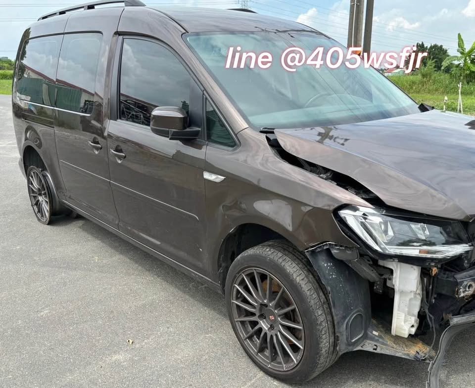 Volkswagen Caddy Maxi TSI 整車拆賣 二手零件照片 - Orange Garage