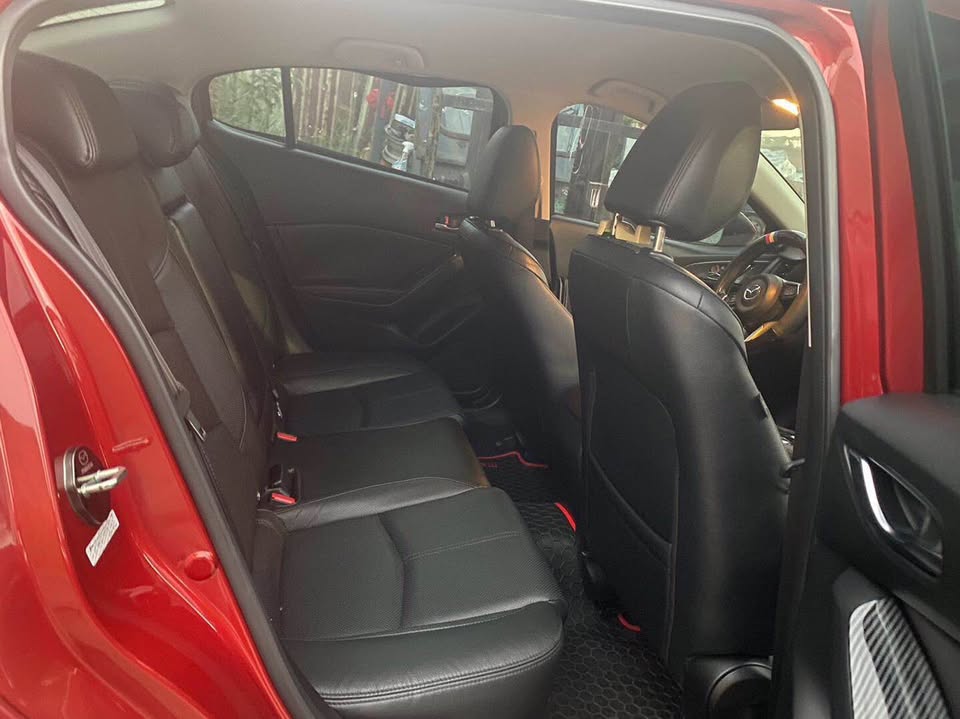 Mazda 3 2.0 整車拆賣 二手零件照片 - Orange Garage