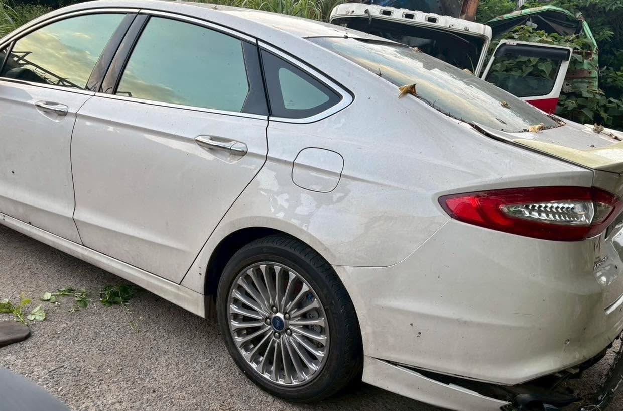 Ford Mondeo 2.0 EcoBoost 整車拆賣 二手零件照片 - Orange Garage
