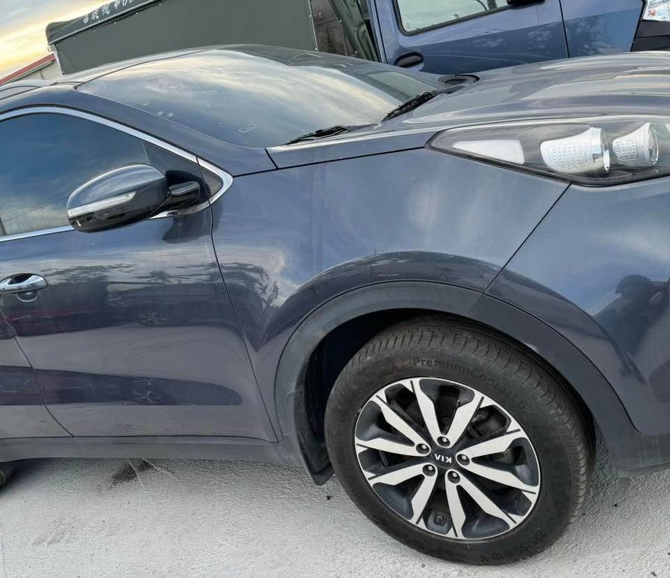 Kia Sportage 2.0 整車拆賣 二手零件照片 - Orange Garage