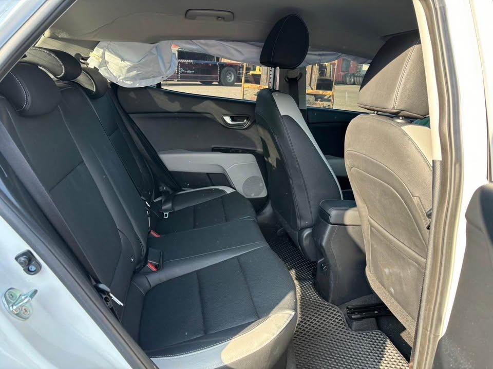 Kia Stonic 1.4 整車拆賣 二手零件照片 - Orange Garage