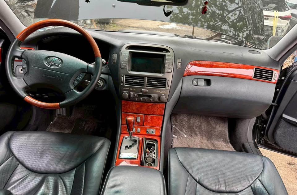 Lexus LS430 整車拆賣 二手零件照片 - Orange Garage