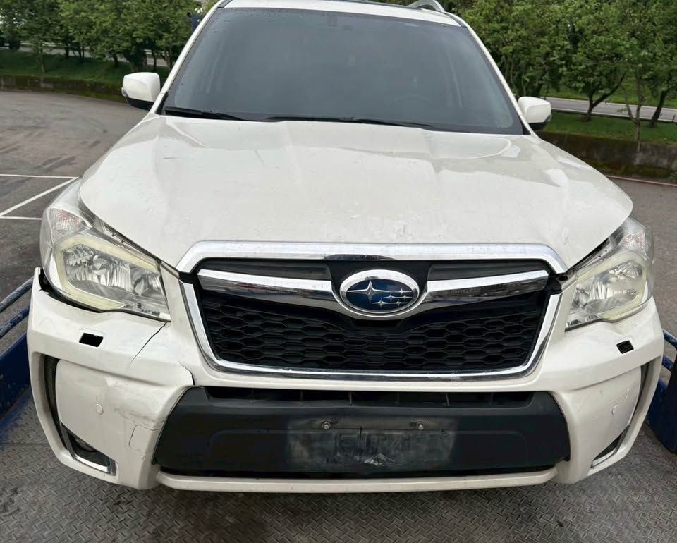 Subaru Forester 2.0 XT 整車拆賣 二手零件照片 - Orange Garage