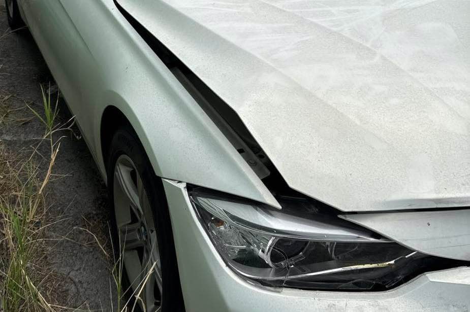 BMW 3 Series 320i 整車拆賣 二手零件照片 - Orange Garage