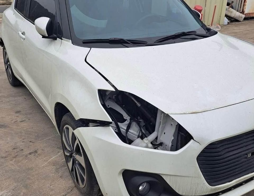 Suzuki Swift 1.0 整車拆賣 二手零件照片 - Orange Garage