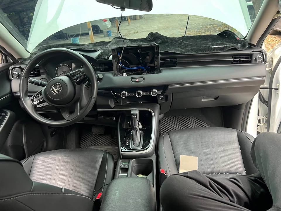 Honda HR-V 1.5 整車拆賣 二手零件照片 - Orange Garage