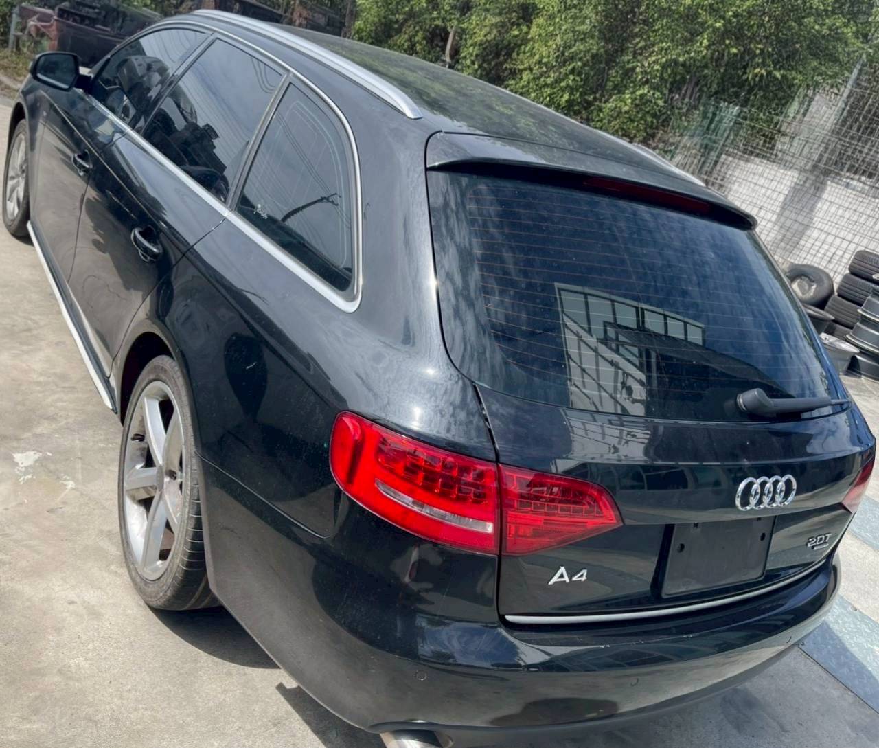 Audi A4 Avant 45 TFSI 整車拆賣 二手零件照片 - Orange Garage