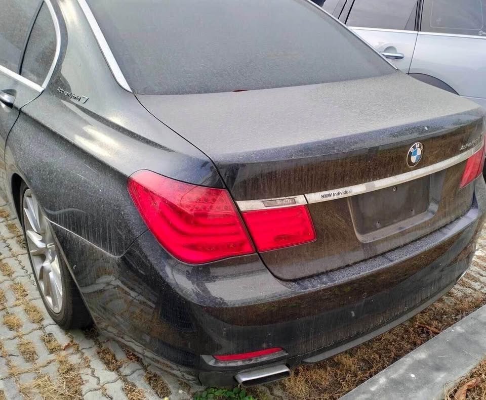 BMW 7 Series ActiveHybrid 7 整車拆賣 二手零件照片 - Orange Garage