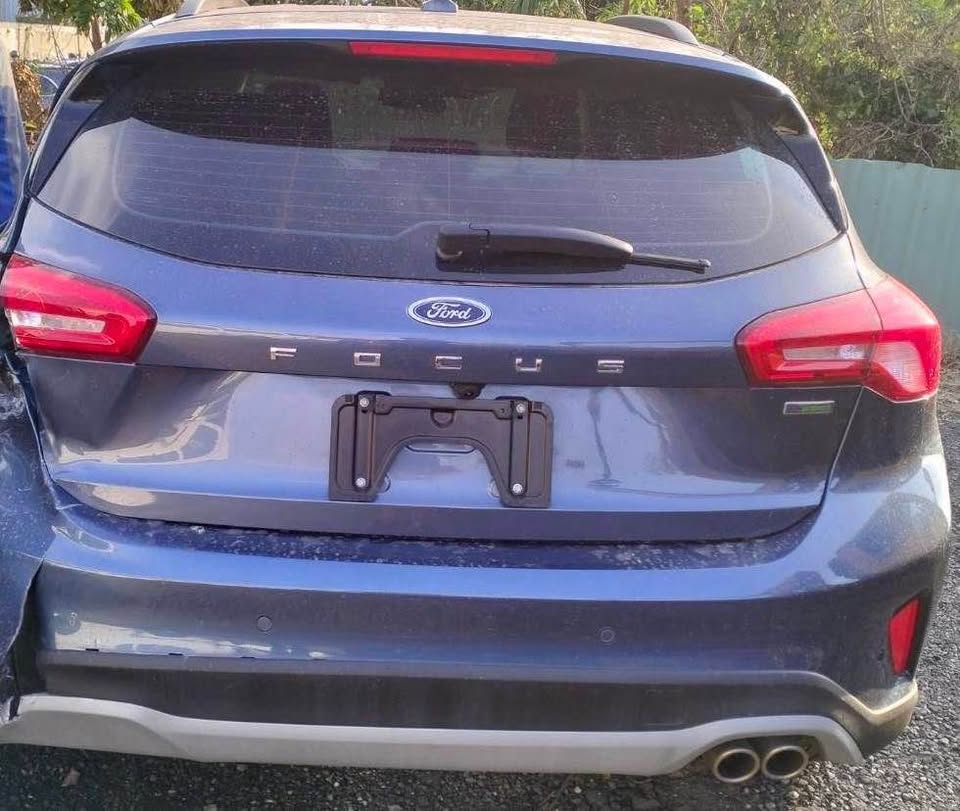 Ford Focus 1.5 EcoBoost 整車拆賣 二手零件照片 - Orange Garage