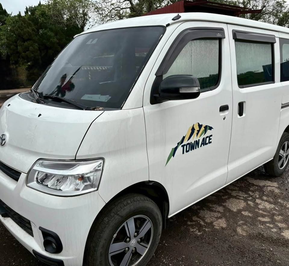 Toyota Town Ace Van 1.5 整車拆賣 二手零件照片 - Orange Garage