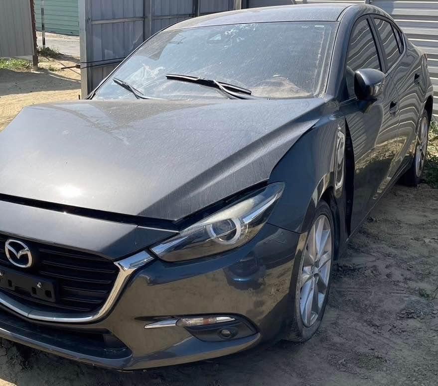 Mazda 3 整車拆賣 二手零件照片 - Orange Garage