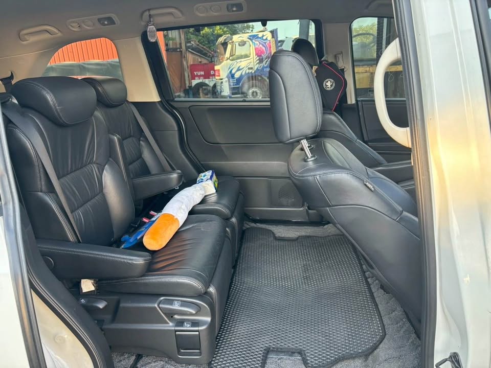 Honda Odyssey 2.4 整車拆賣 二手零件照片 - Orange Garage