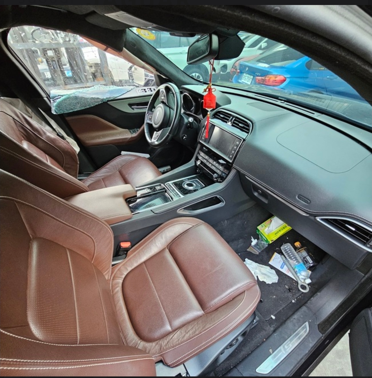 Jaguar F-Pace S AWD 整車拆賣 二手零件照片 - Orange Garage