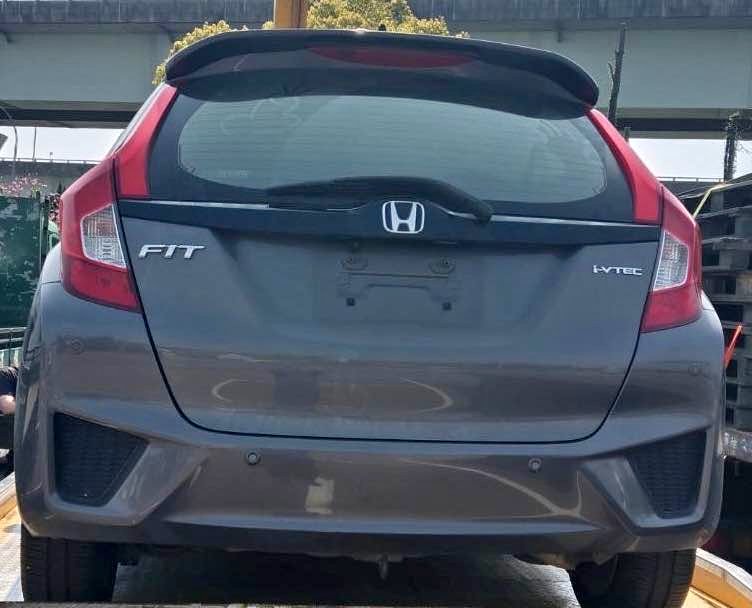 Honda Fit 1.5 i-VTEC 整車拆賣 二手零件照片 - Orange Garage