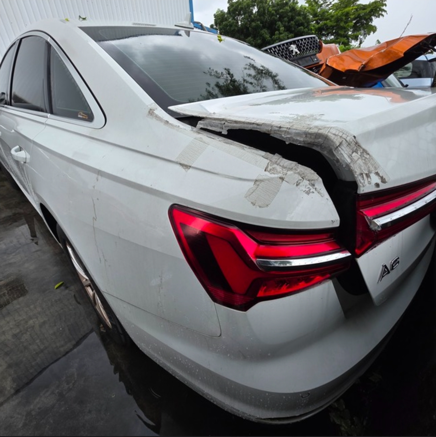 Audi A6 Sedan 40 TDI 整車拆賣 二手零件照片 - Orange Garage