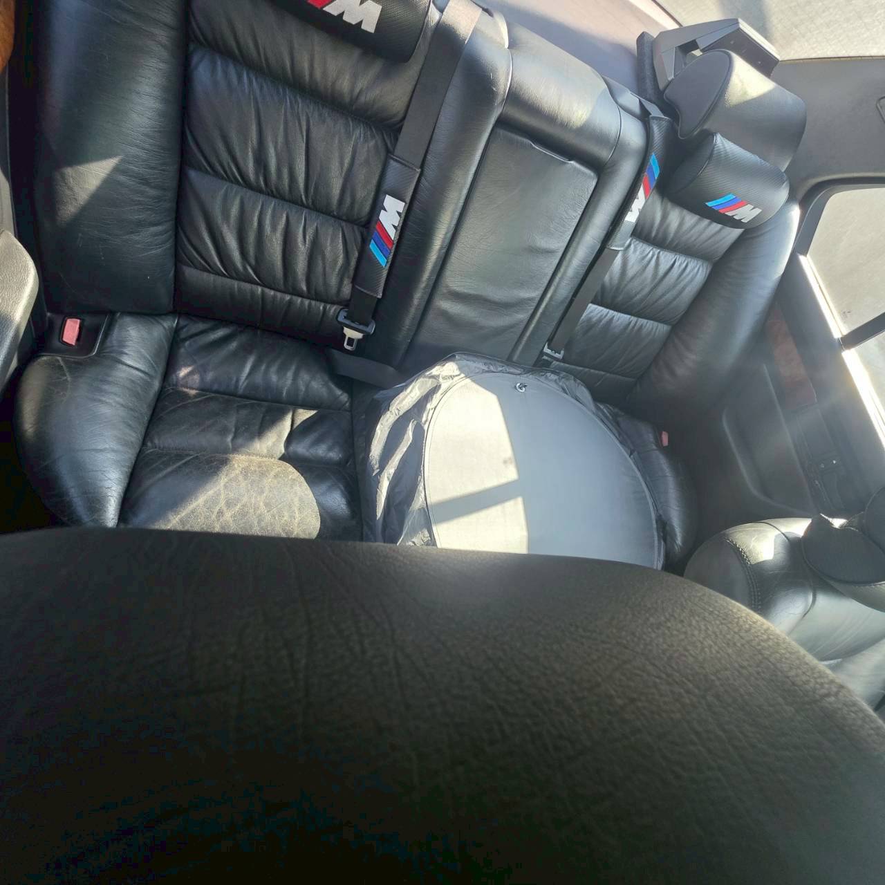 BMW 5 Series 525i 整車拆賣 二手零件照片 - Orange Garage