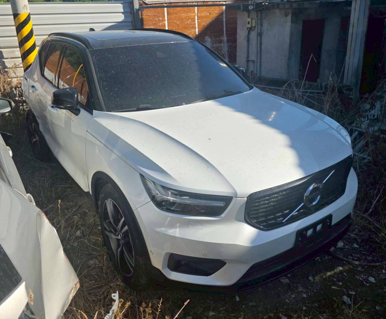 Volvo XC40 T4 整車拆賣 二手零件照片 - Orange Garage