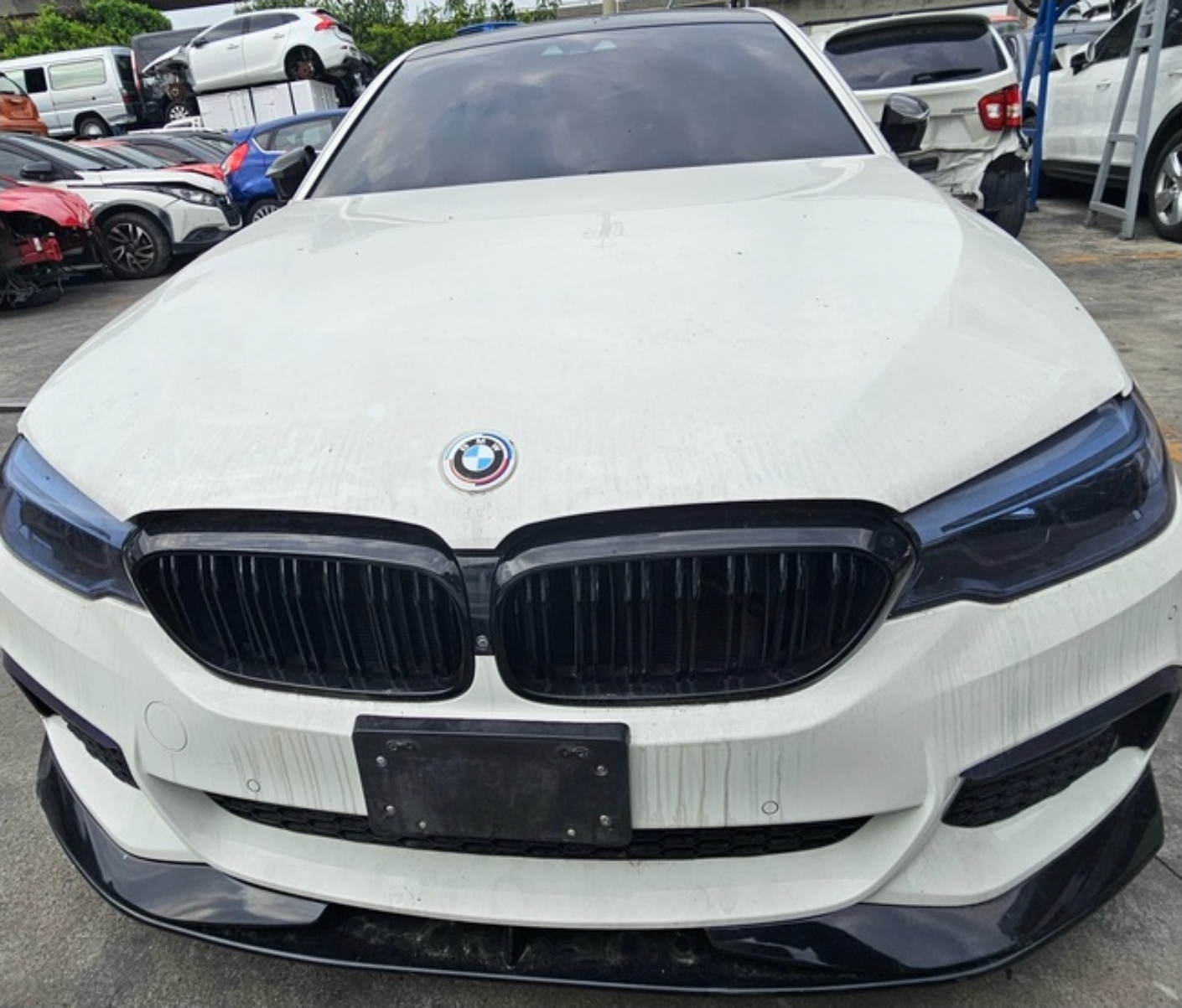 BMW 5 Series 540i 整車拆賣 二手零件照片 - Orange Garage