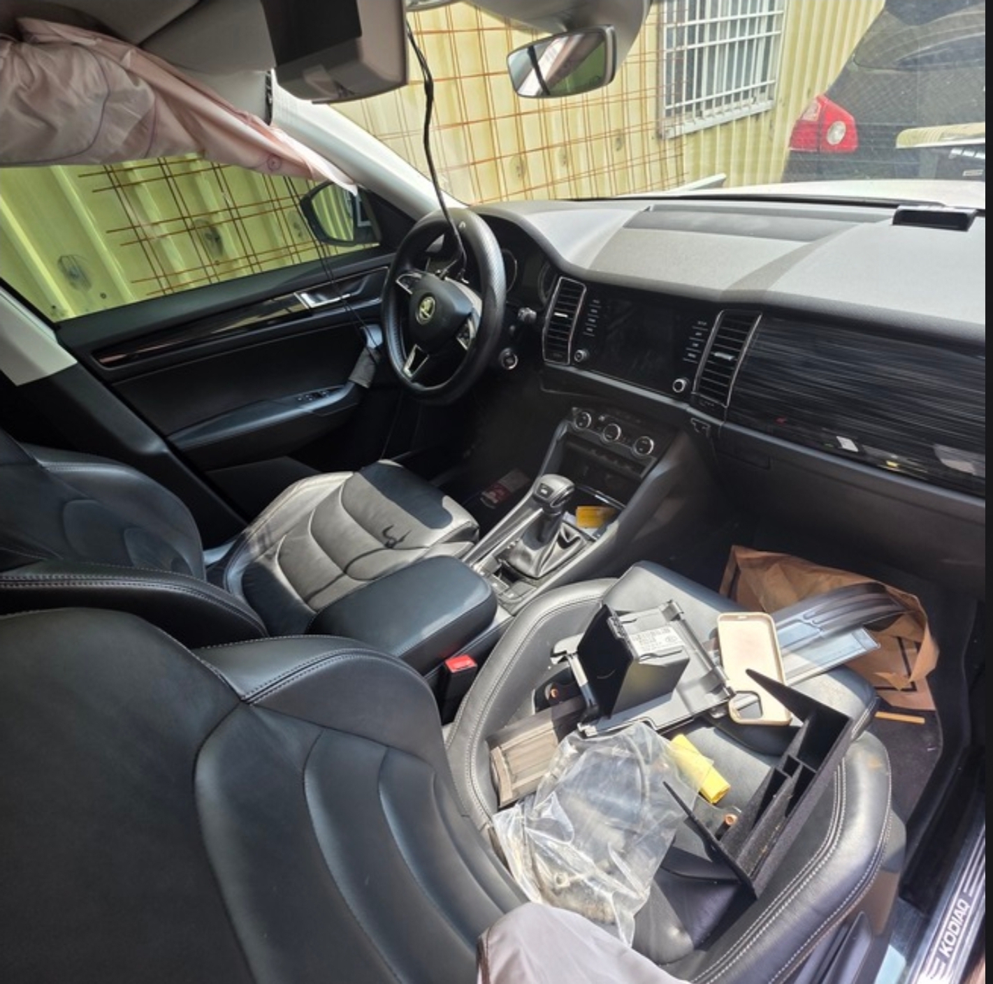 Škoda Kamiq 1.5 TSI 整車拆賣 二手零件照片 - Orange Garage