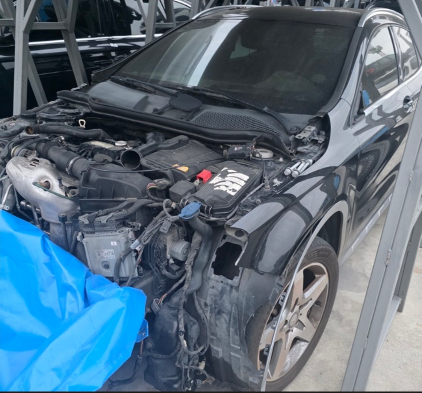 Mercedes-Benz GLA 200 整車拆賣 二手零件照片 - Orange Garage