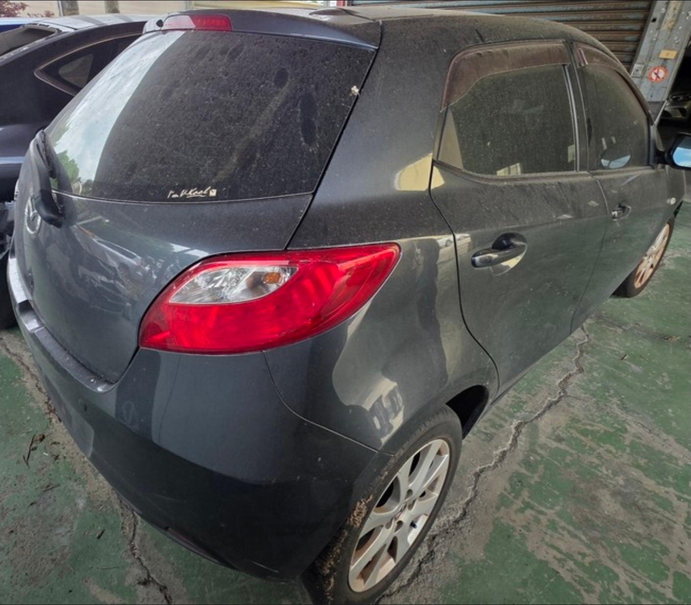 Mazda 2 1.5 整車拆賣 二手零件照片 - Orange Garage
