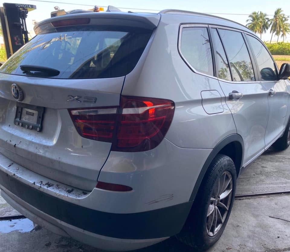 BMW X3 20d 整車拆賣 二手零件照片 - Orange Garage