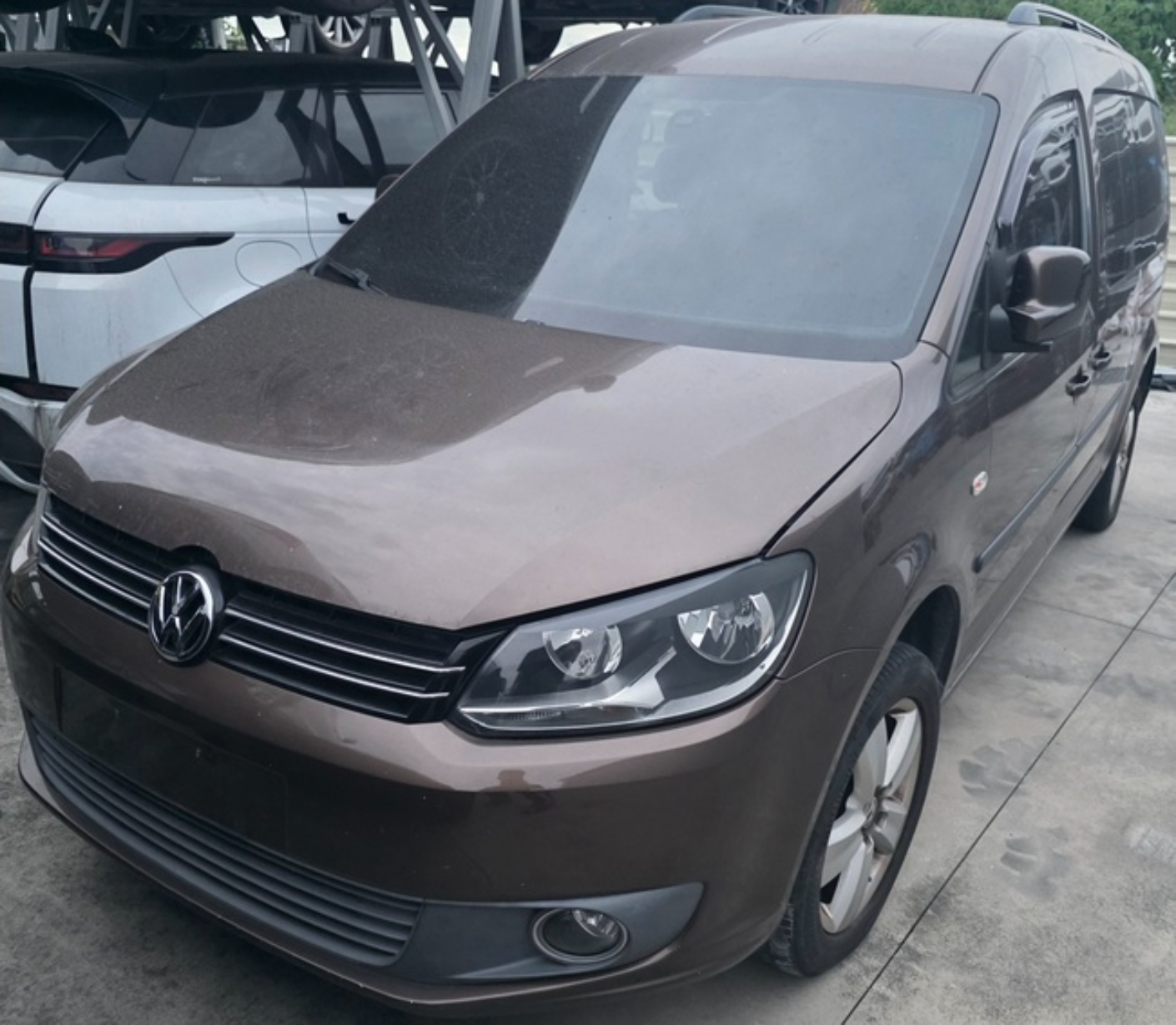 Volkswagen Caddy TDI 整車拆賣 二手零件照片 - Orange Garage