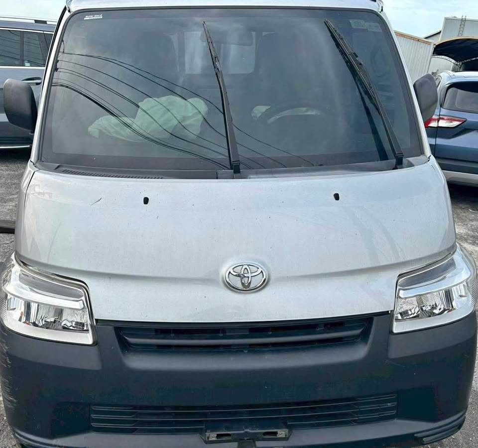 Toyota Town Ace 1.5 貨卡 整車拆賣 二手零件照片 - Orange Garage