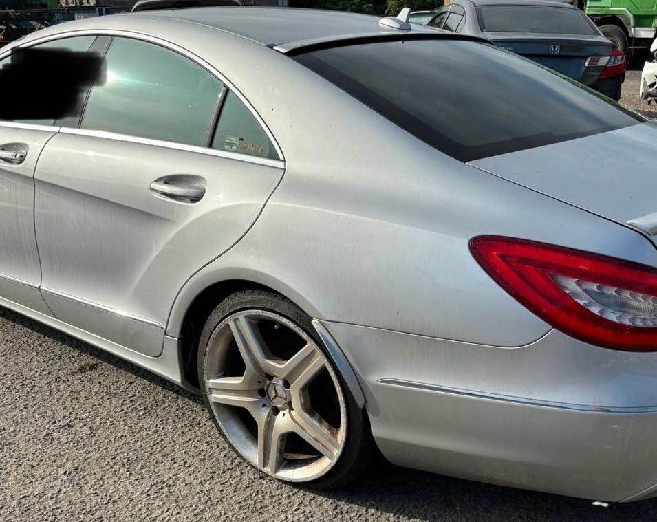 Mercedes-Benz CLS CLS 350 整車拆賣 二手零件照片 - Orange Garage