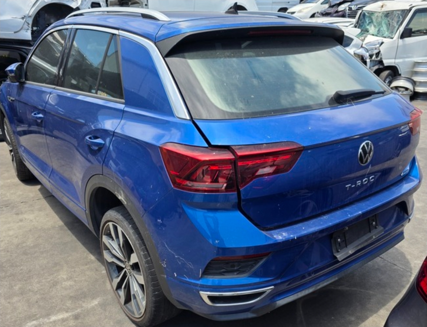 Volkswagen T-Roc 4matic 整車拆賣 二手零件照片 - Orange Garage