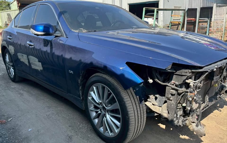 Infiniti Q50 2.0t 整車拆賣 二手零件照片 - Orange Garage