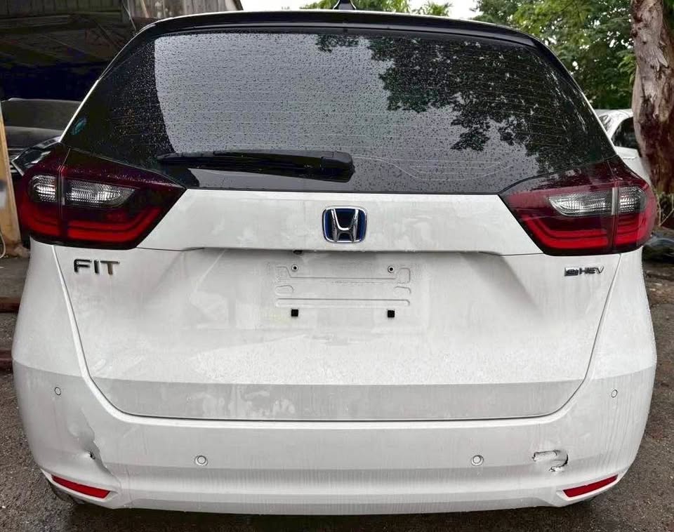 Honda Fit e:HEV 整車拆賣 二手零件照片 - Orange Garage