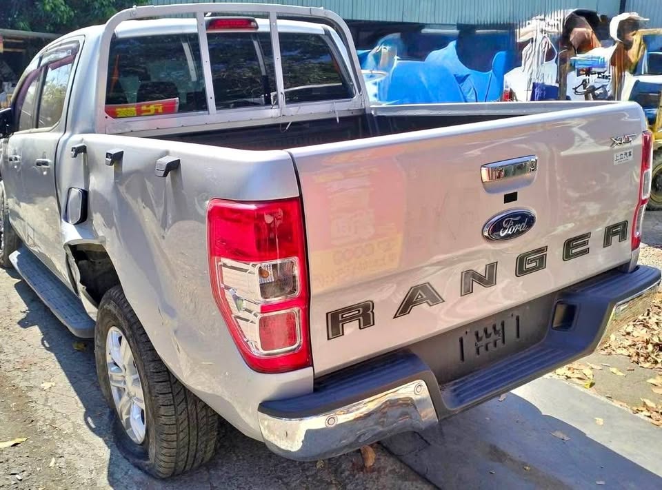 Ford Ranger 2.0 整車拆賣 二手零件照片 - Orange Garage