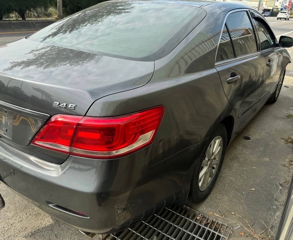 Toyota Camry 2.4 整車拆賣 二手零件照片 - Orange Garage