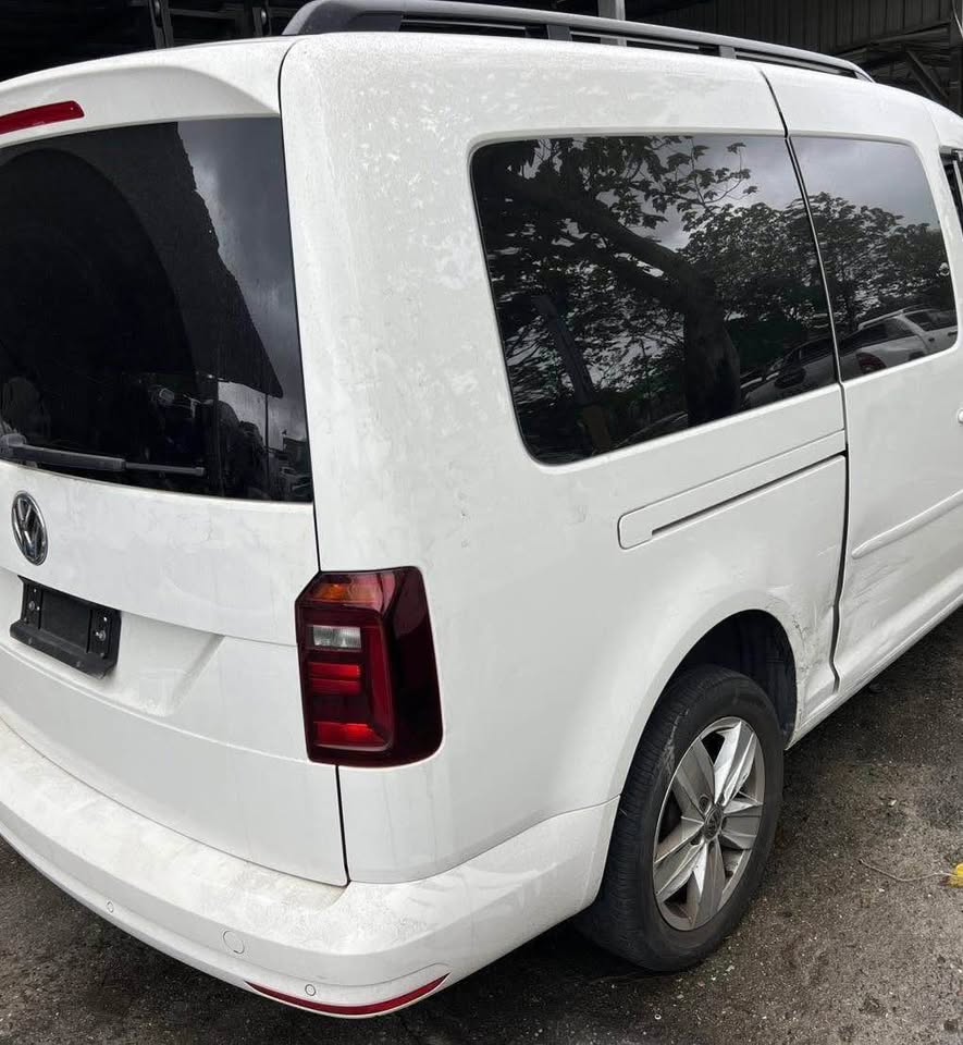 Volkswagen Caddy 四代 整車拆賣 二手零件照片 - Orange Garage