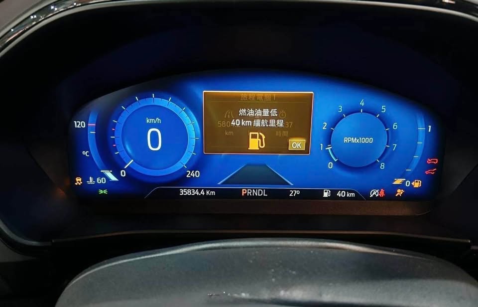 Ford Focus 1.5 整車拆賣 二手零件照片 - Orange Garage